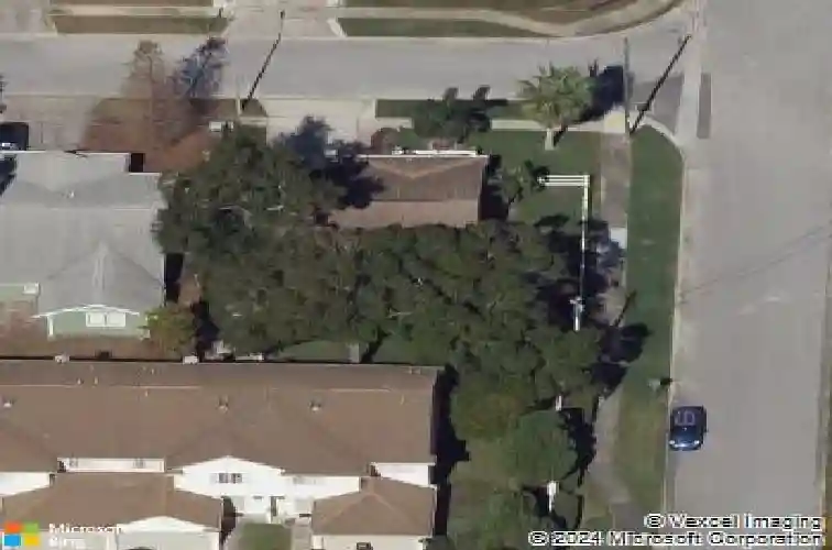 3220 whispering dr n, largo,  FL 33771