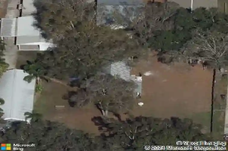 3270 70th ave n, saint petersburg,  FL 33702