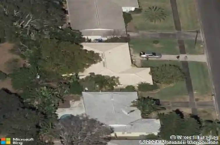 566 e park dr, largo,  FL 33771