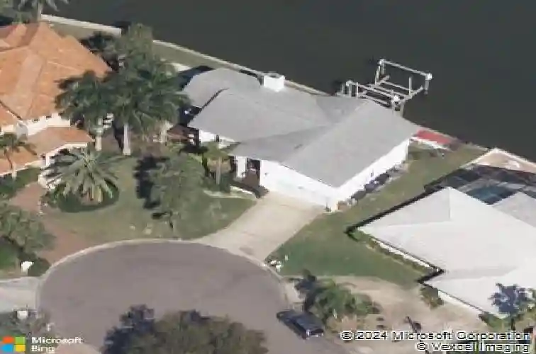 2299 lagoon dr, dunedin,  FL 34698