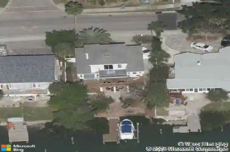 141 140th ave e, madeira beach,  FL 33708