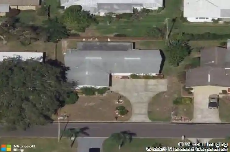 13883 jamaica dr, seminole,  FL 33776