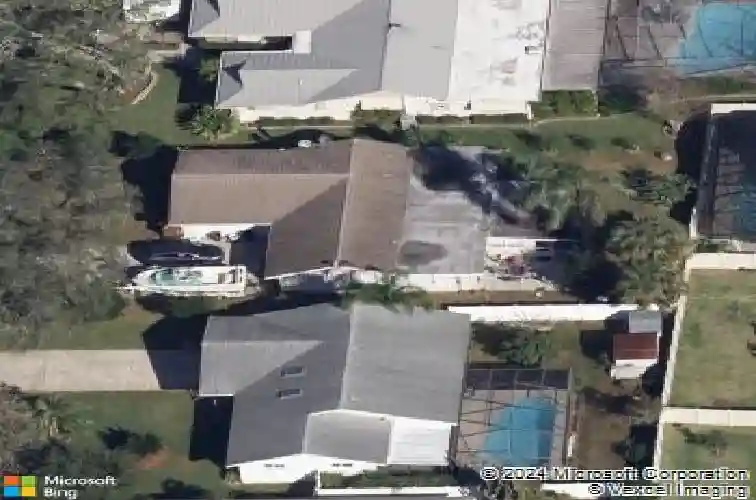 1004 peninsula ave, tarpon springs,  FL 34689