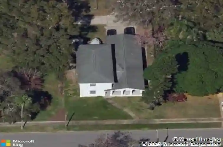 5039 17th ave n, saint petersburg,  FL 33710