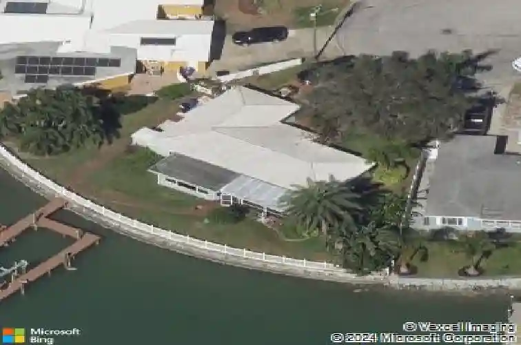 7998 1st ave s, saint petersburg,  FL 33707