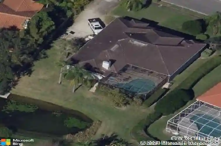 5904 pelican bay plz s, gulfport,  FL 33707