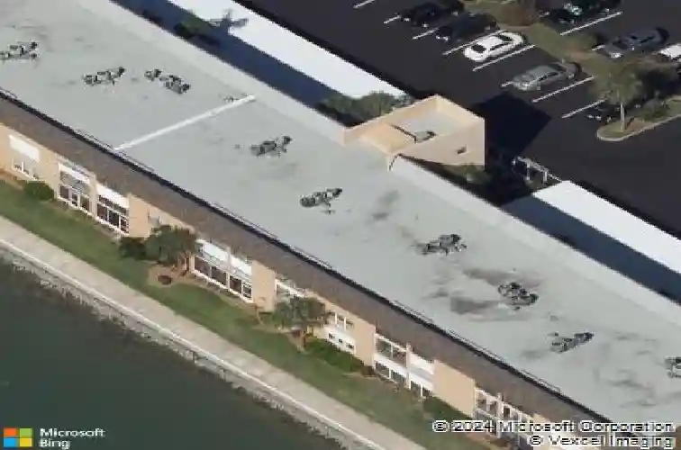 7930 sun island dr s #111
                                ,Unit Apt 111, south pasadena,  FL 33707