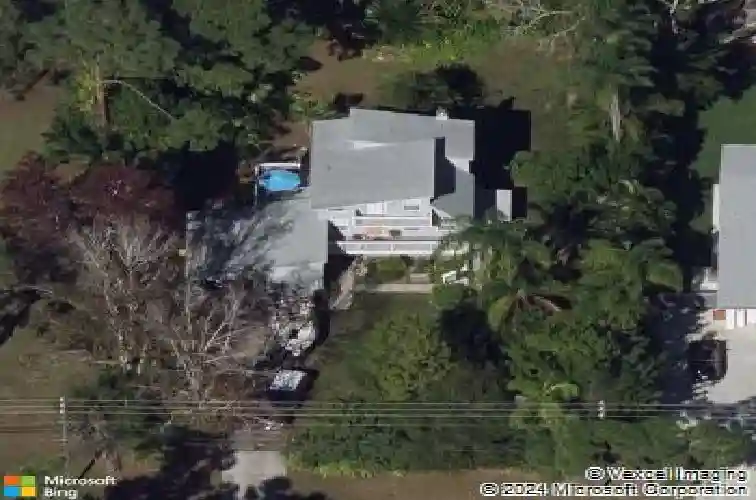 12835 74th ave, seminole,  FL 33776