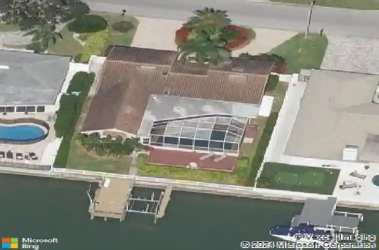 320 belle isle ave, belleair beach,  FL 33786