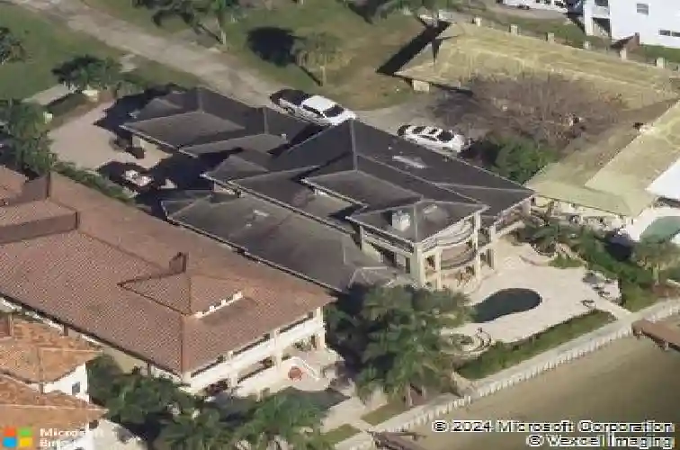 6627 bayou grande blvd ne, saint petersburg,  FL 33702