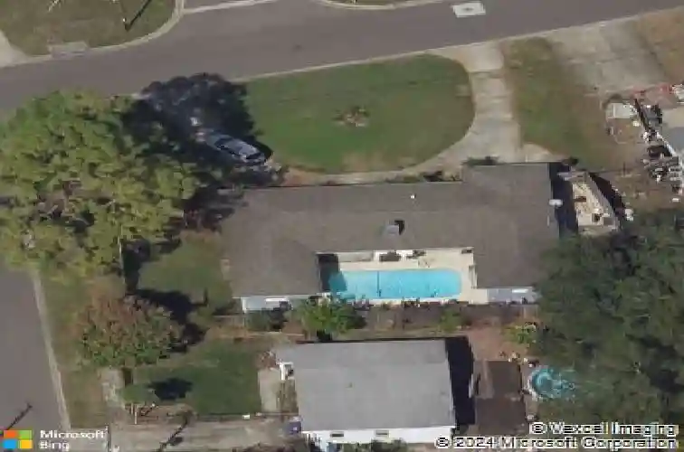 686 southwest blvd n, saint petersburg,  FL 33703