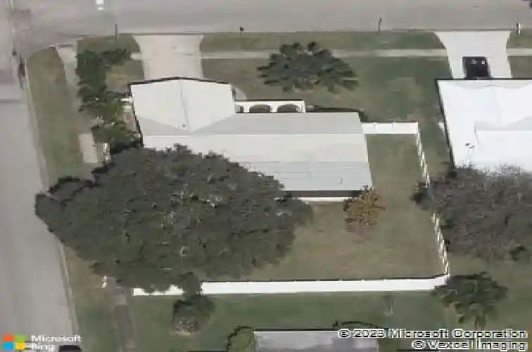 14534 yacht club blvd, seminole,  FL 33776