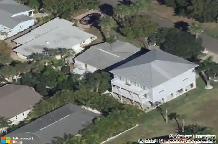 15506 1st st e, redington beach,  FL 33708