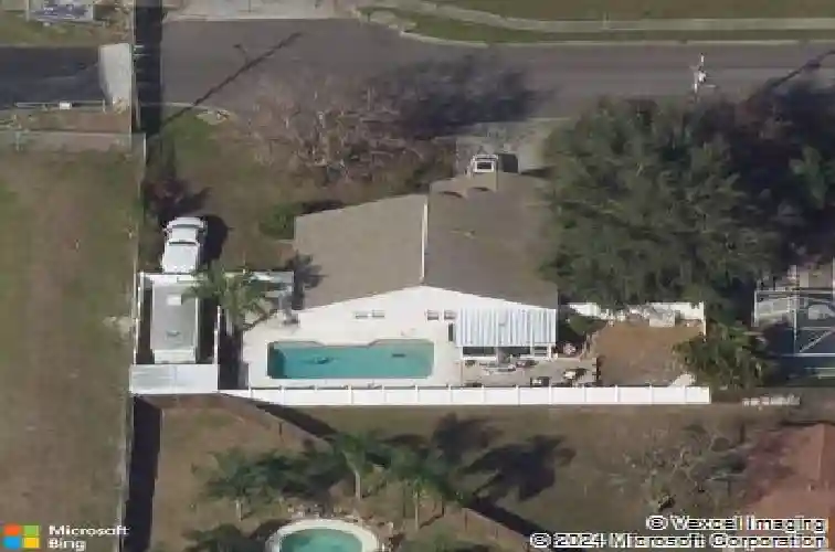 2020 58th ave s, saint petersburg,  FL 33712