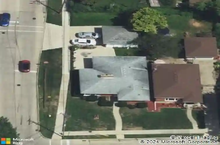 16009 bell ave, eastpointe,  MI 48021