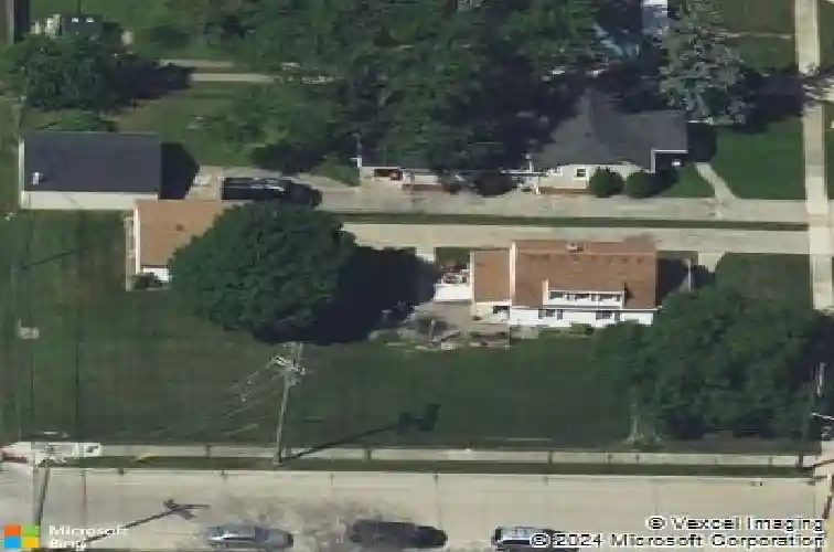 23013 melrose ave, eastpointe,  MI 48021