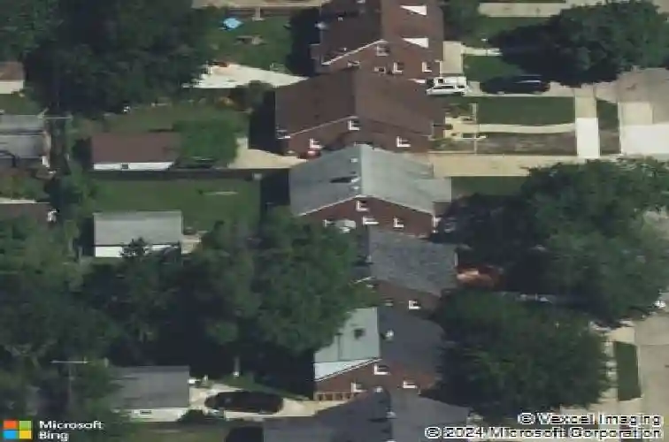 21241 redmond ave, eastpointe,  MI 48021