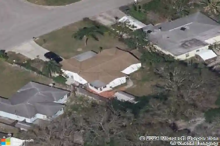 109 w grapefruit cir, clearwater,  FL 33759