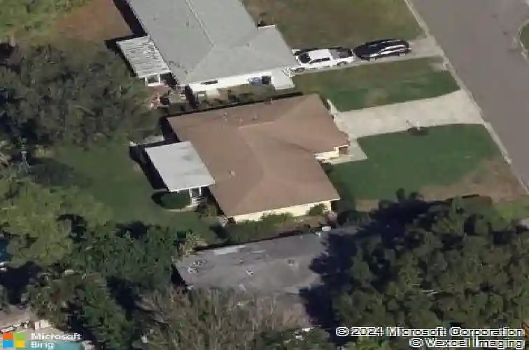 4866 huntington st ne, saint petersburg,  FL 33703