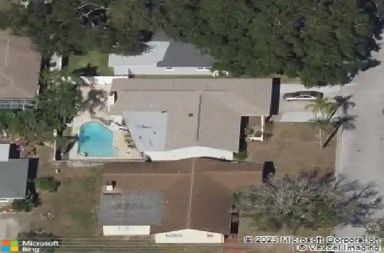 8630 134th st, seminole,  FL 33776