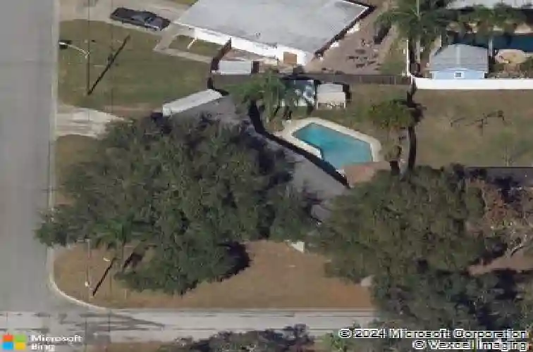 3201 51st st n, saint petersburg,  FL 33710