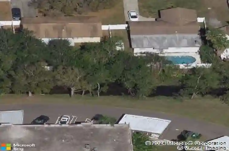 221 fernwood cir
                                ,Unit 221, seminole,  FL 33777