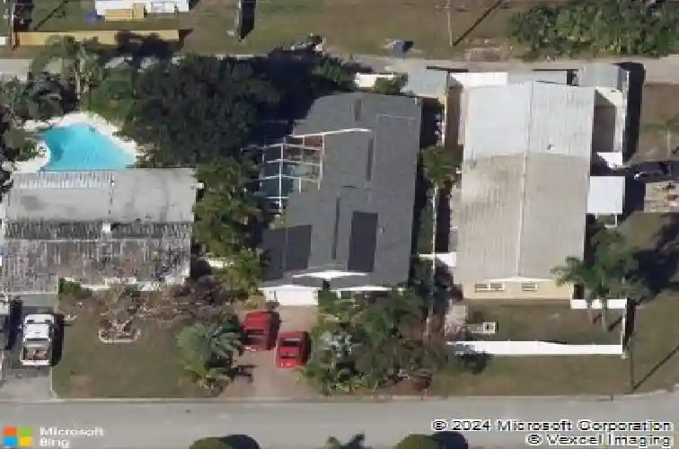 5715 4th ave n, saint petersburg,  FL 33710