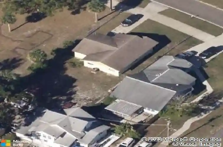 102 shore dr e, oldsmar,  FL 34677