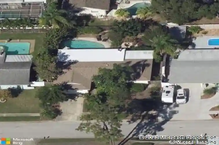 12377 91st ave, seminole,  FL 33772