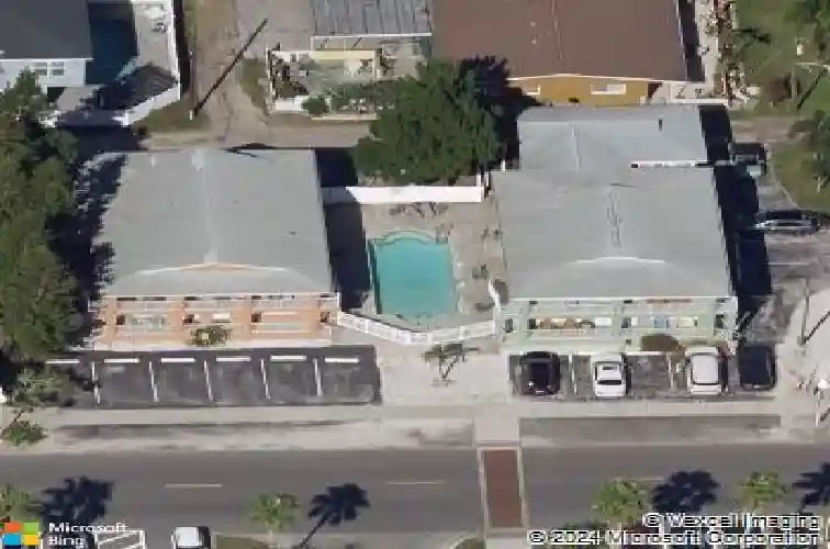 5605 shore blvd s #b
                                ,Unit Unit B, gulfport,  FL 33707