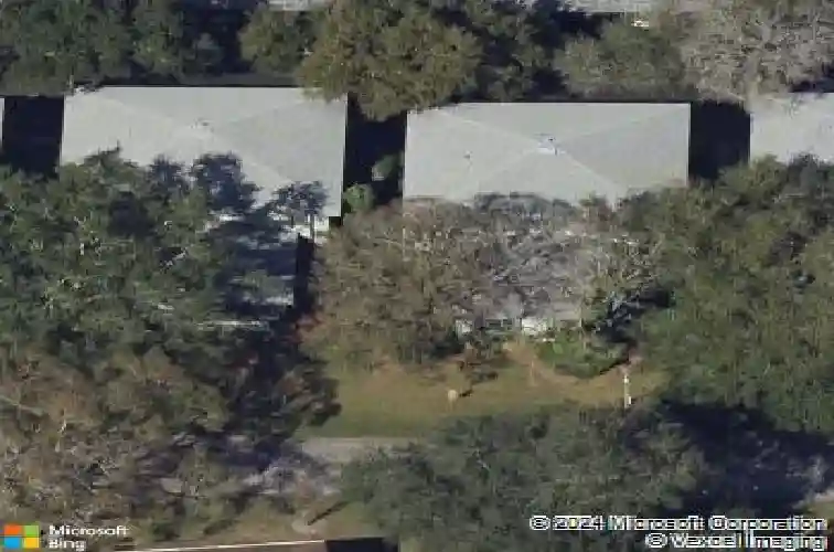 2906 lichen lane
                                ,Unit B, clearwater,  FL 33760