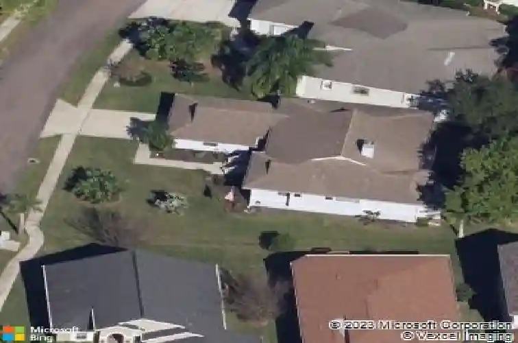 1004 osprey ct, tarpon springs,  FL 34689