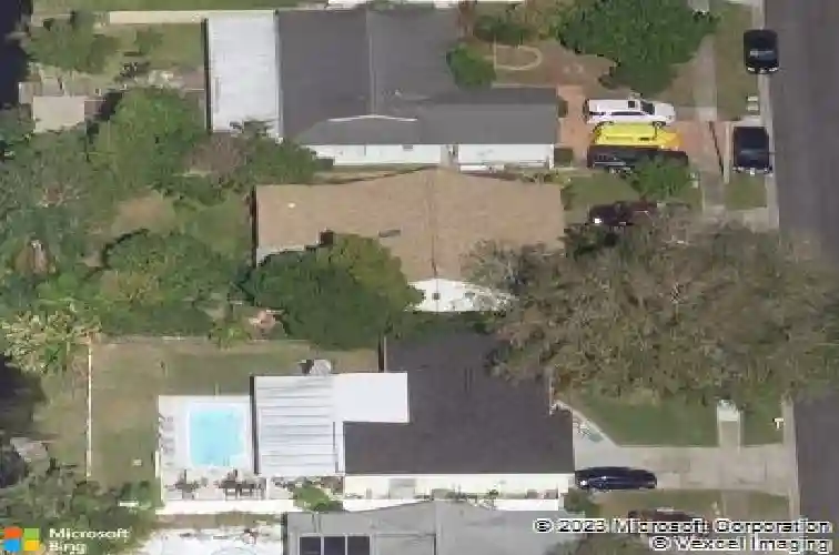 8324 denise dr e, seminole,  FL 33777