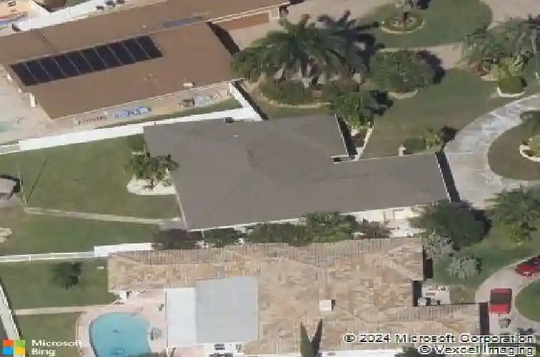 10390 paradise blvd, treasure island,  FL 33706