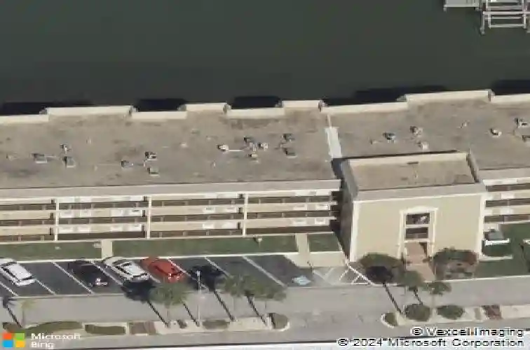 1 boca ciega point blvd #215
                                ,Unit Apt 215, saint petersburg,  FL 33708