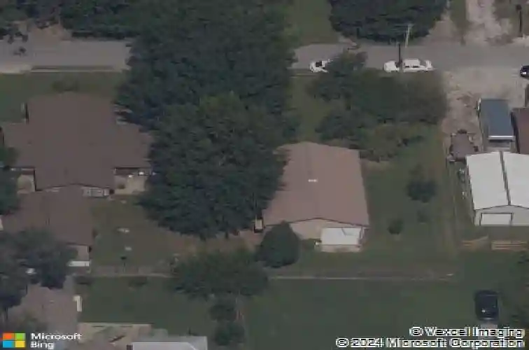 306 henry st, bentonville,  AR 72712