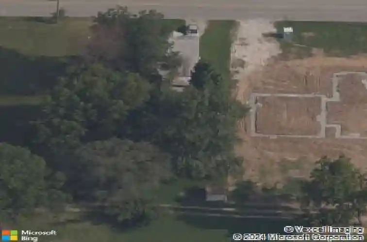 612 ne 2nd st, bentonville,  AR 72712