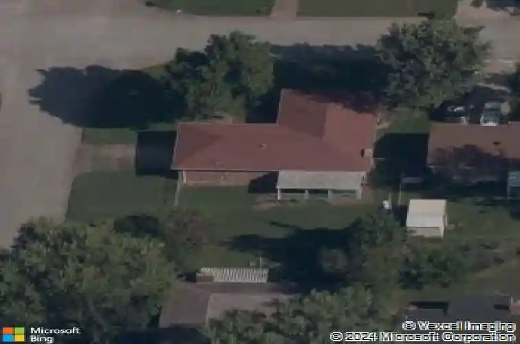 1522 w gum st, rogers,  AR 72758