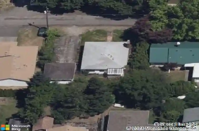 8730 ne davis st, portland,  OR 97220