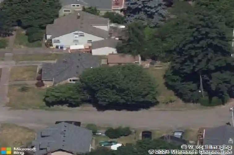 2446 se 70th ave, portland,  OR 97206