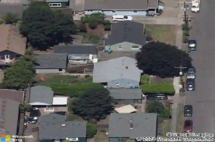1323 ne 63rd ave, portland,  OR 97213