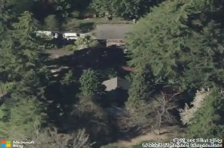 8922 sw capitol hwy, portland,  OR 97219