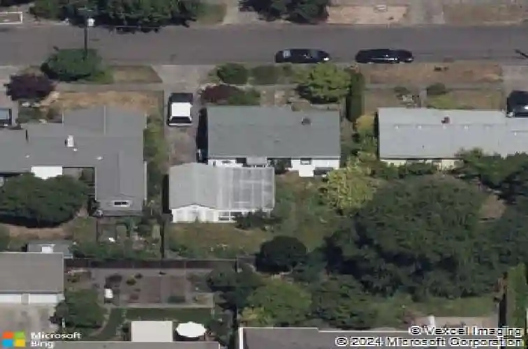7630 ne stanton st, portland,  OR 97213