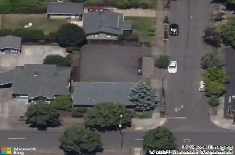 6227 se powell blvd, portland,  OR 97206