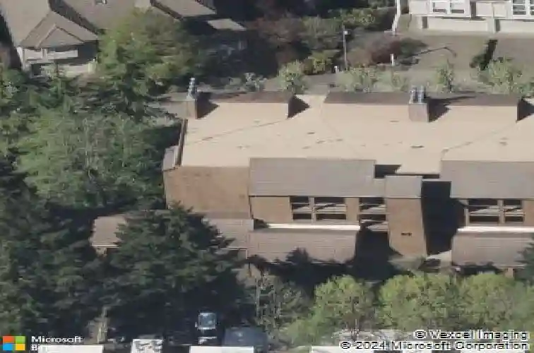 203 oswego smt, lake oswego,  OR 97035