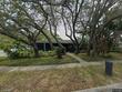9753 136th st, seminole,  FL 33776
