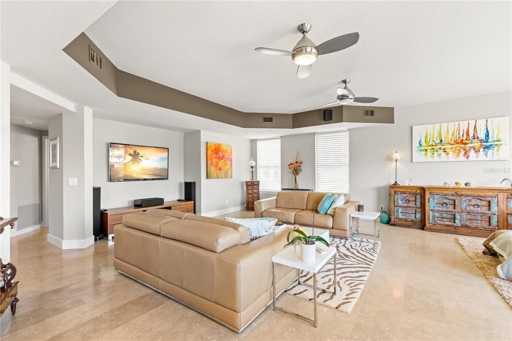 123 8th st e, saint petersburg,  FL 33715