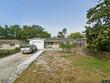 8288 137th ln, seminole,  FL 33776