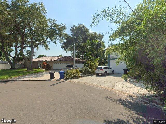 127 ss coquina key dr se dr, saint petersburg,  FL 33705