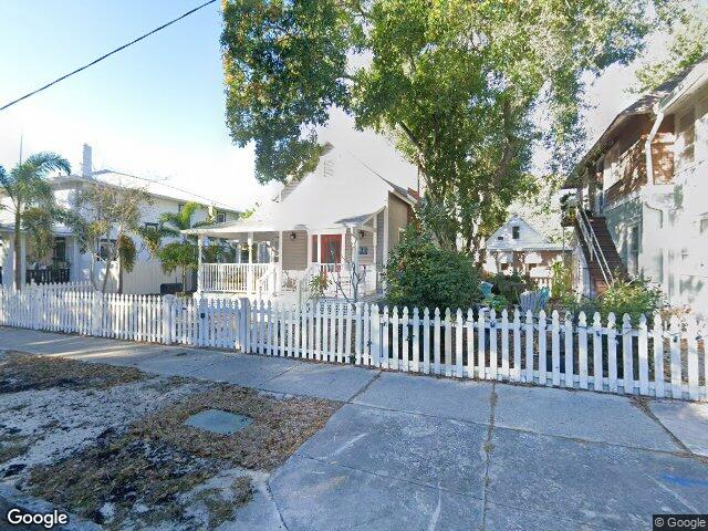 812 6th st n, saint petersburg,  FL 33701